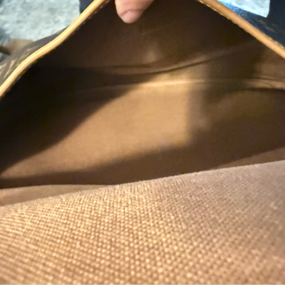 Authentic Louis Vuitton Brown Monogram Bag - Picture 12 of 15